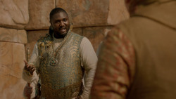 extant_GameOfThrones_2x04-GardenOfBones_3728