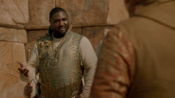extant_GameOfThrones_2x04-GardenOfBones_3729