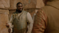 extant_GameOfThrones_2x04-GardenOfBones_3734