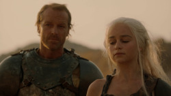 extant_GameOfThrones_2x04-GardenOfBones_3741