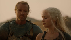 extant_GameOfThrones_2x04-GardenOfBones_3742