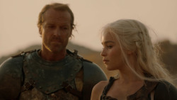 extant_GameOfThrones_2x04-GardenOfBones_3750