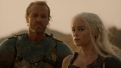 extant_GameOfThrones_2x04-GardenOfBones_3752