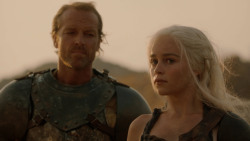 extant_GameOfThrones_2x04-GardenOfBones_3753