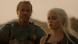 extant_GameOfThrones_2x04-GardenOfBones_3755