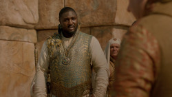 extant_GameOfThrones_2x04-GardenOfBones_3760