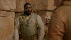 extant_GameOfThrones_2x04-GardenOfBones_3761