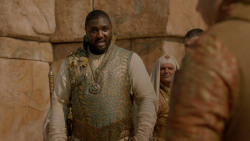 extant_GameOfThrones_2x04-GardenOfBones_3762