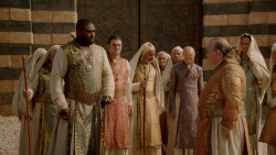 extant_GameOfThrones_2x04-GardenOfBones_3767
