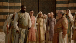 extant_GameOfThrones_2x04-GardenOfBones_3768