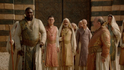 extant_GameOfThrones_2x04-GardenOfBones_3771