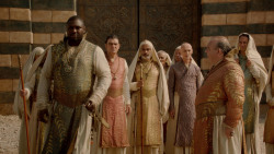extant_GameOfThrones_2x04-GardenOfBones_3772