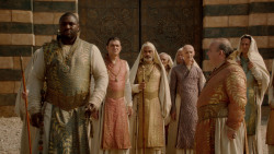 extant_GameOfThrones_2x04-GardenOfBones_3774