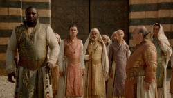 extant_GameOfThrones_2x04-GardenOfBones_3775