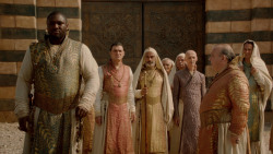 extant_GameOfThrones_2x04-GardenOfBones_3777