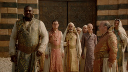 extant_GameOfThrones_2x04-GardenOfBones_3778
