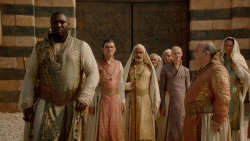 extant_GameOfThrones_2x04-GardenOfBones_3779