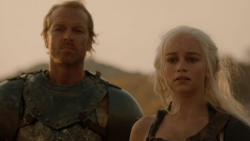 extant_GameOfThrones_2x04-GardenOfBones_3791