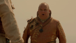 extant_GameOfThrones_2x04-GardenOfBones_3812
