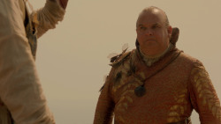 extant_GameOfThrones_2x04-GardenOfBones_3814