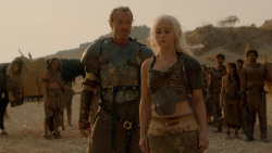 extant_GameOfThrones_2x04-GardenOfBones_3832