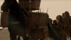 extant_GameOfThrones_2x04-GardenOfBones_3853