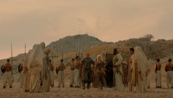 extant_GameOfThrones_2x04-GardenOfBones_3863