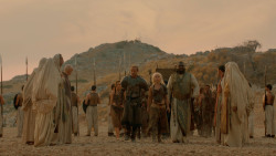 extant_GameOfThrones_2x04-GardenOfBones_3868