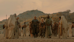 extant_GameOfThrones_2x04-GardenOfBones_3869