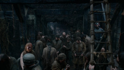 extant_GameOfThrones_2x04-GardenOfBones_3908