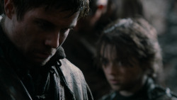 extant_GameOfThrones_2x04-GardenOfBones_3915