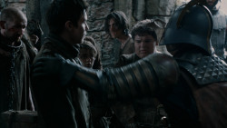 extant_GameOfThrones_2x04-GardenOfBones_3928