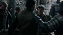 extant_GameOfThrones_2x04-GardenOfBones_3929