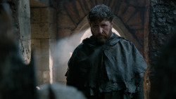 extant_GameOfThrones_2x04-GardenOfBones_3935
