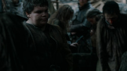 extant_GameOfThrones_2x04-GardenOfBones_3954