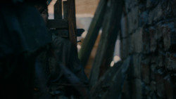extant_GameOfThrones_2x04-GardenOfBones_3966