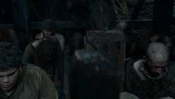 extant_GameOfThrones_2x04-GardenOfBones_4032