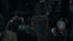 extant_GameOfThrones_2x04-GardenOfBones_4033