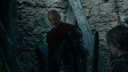 extant_GameOfThrones_2x04-GardenOfBones_4042
