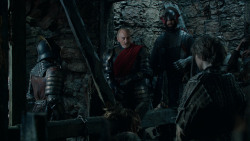 extant_GameOfThrones_2x04-GardenOfBones_4055
