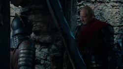 extant_GameOfThrones_2x04-GardenOfBones_4062