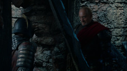 extant_GameOfThrones_2x04-GardenOfBones_4067
