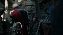 extant_GameOfThrones_2x04-GardenOfBones_4073