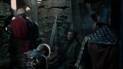 extant_GameOfThrones_2x04-GardenOfBones_4075