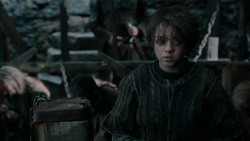 extant_GameOfThrones_2x04-GardenOfBones_4083