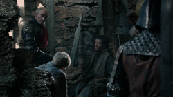 extant_GameOfThrones_2x04-GardenOfBones_4089