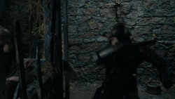 extant_GameOfThrones_2x04-GardenOfBones_4093