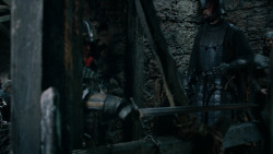 extant_GameOfThrones_2x04-GardenOfBones_4099