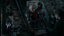 extant_GameOfThrones_2x04-GardenOfBones_4105