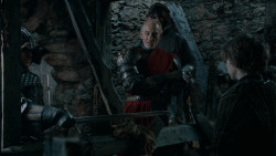 extant_GameOfThrones_2x04-GardenOfBones_4112